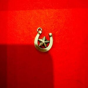 James Avery my lucky horseshoe